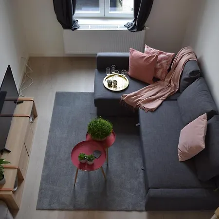 La Petite Maison Apartment *